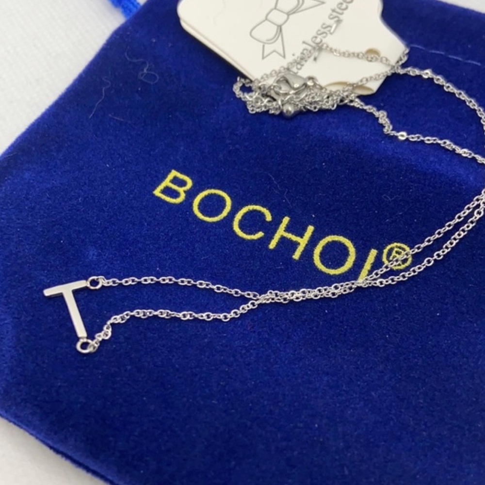 BOCHOI Sideways Initial Side Pendant Chain